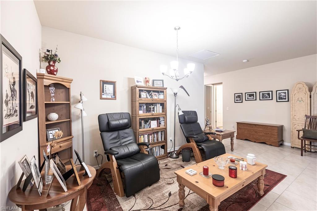 SUNSET POINTE - Residential