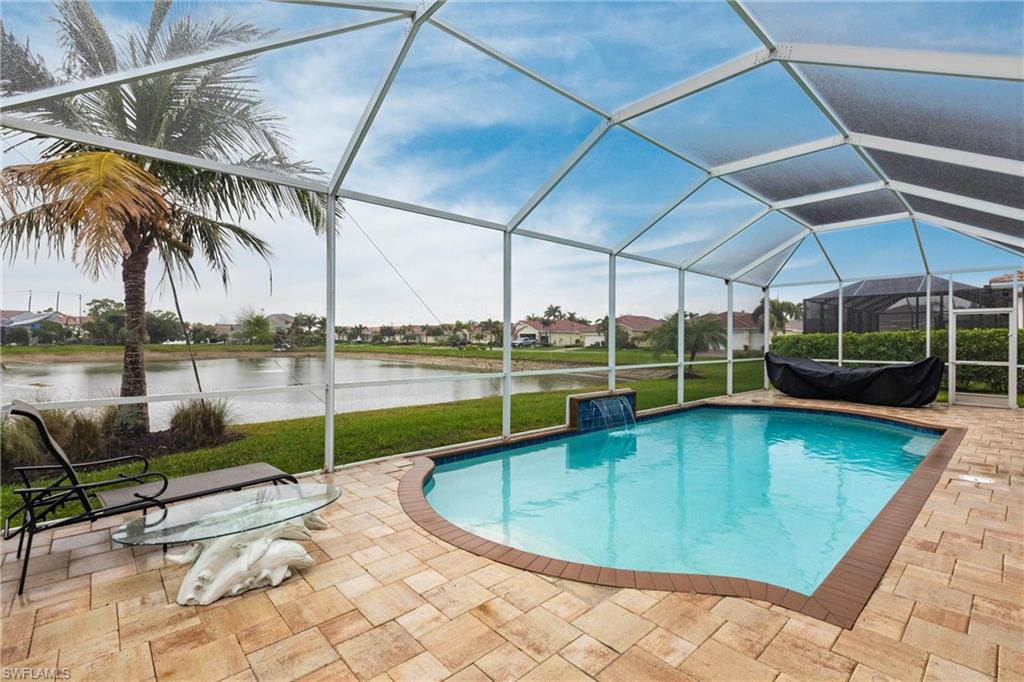 SUNSET POINTE - Residential