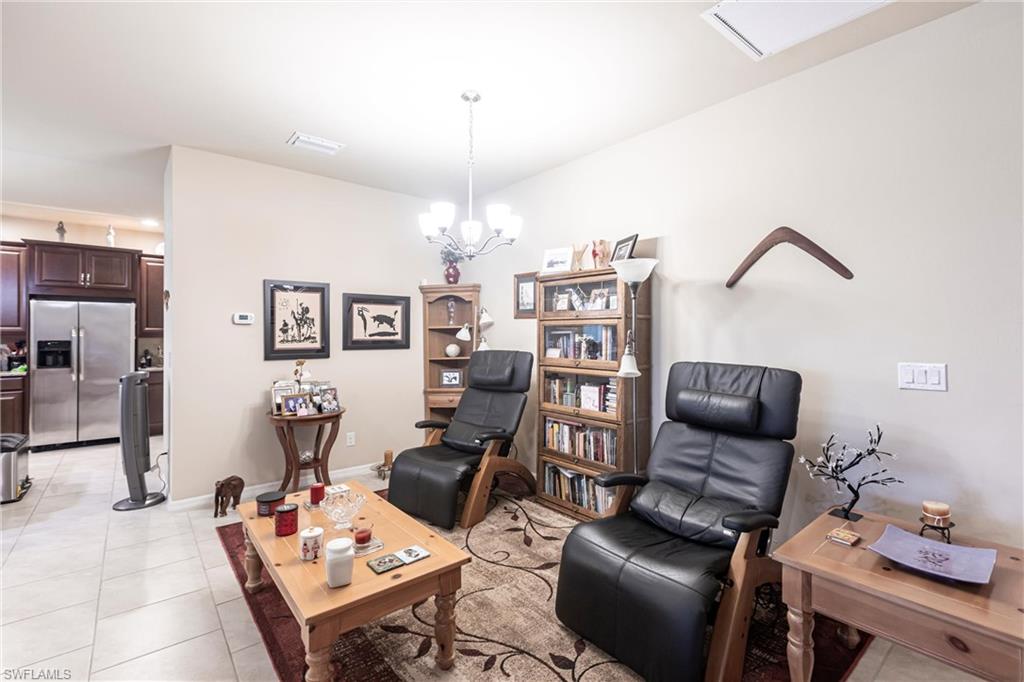 SUNSET POINTE - Residential