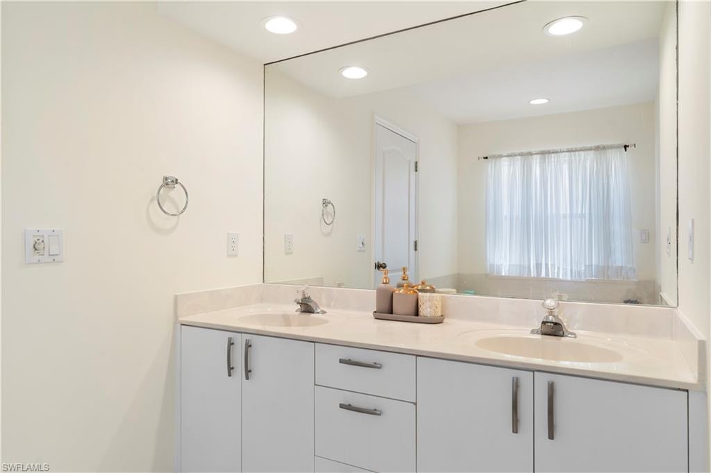 CORINTHIAN GARDENS AT WORLD - Residential