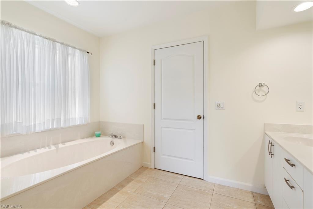 CORINTHIAN GARDENS AT WORLD - Residential