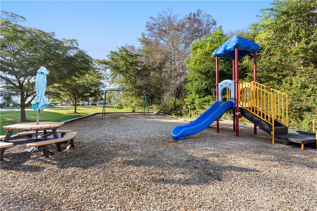 CORINTHIAN GARDENS AT WORLD - Residential