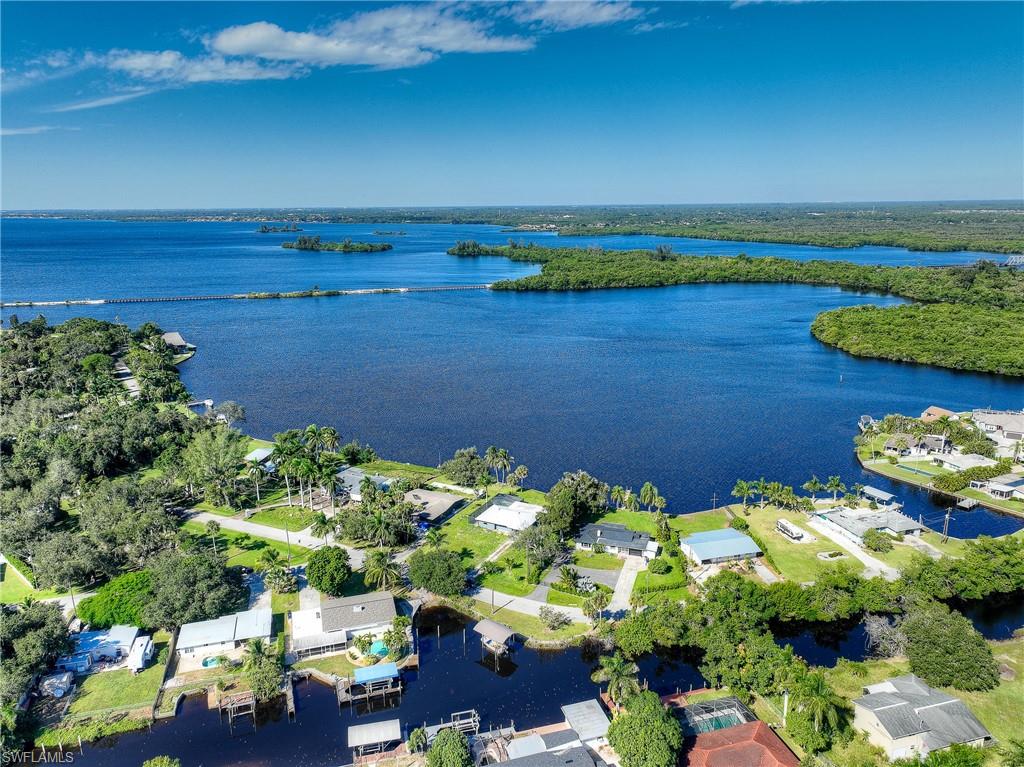 RUSSELL PARK - Residential