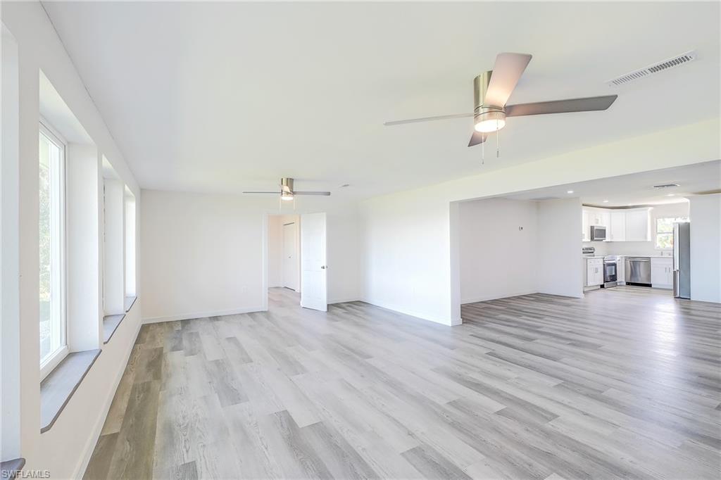 RUSSELL PARK - Residential