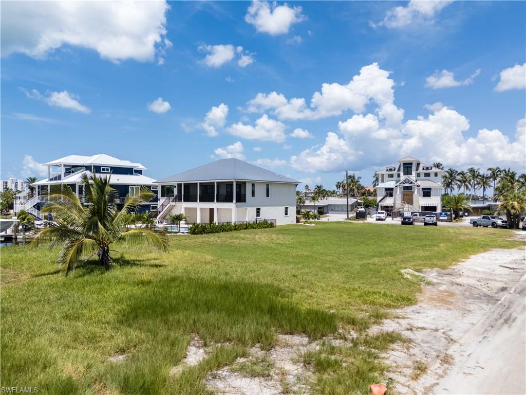 FAIRVIEW ISLES - Land