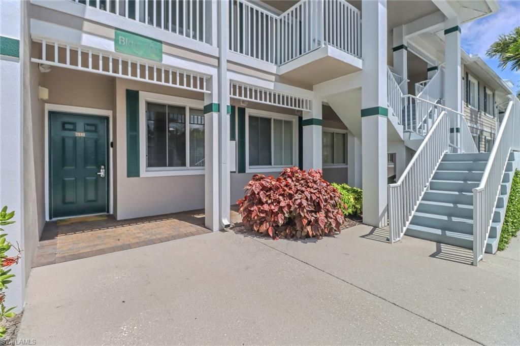 Photo of 7940 Mahogany Run LN #611, NAPLES, FL 34113 (MLS # 226016863)