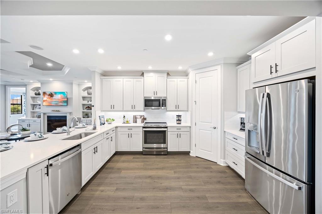 ESPLANADE BY THE ISLANDS - Residential Lease