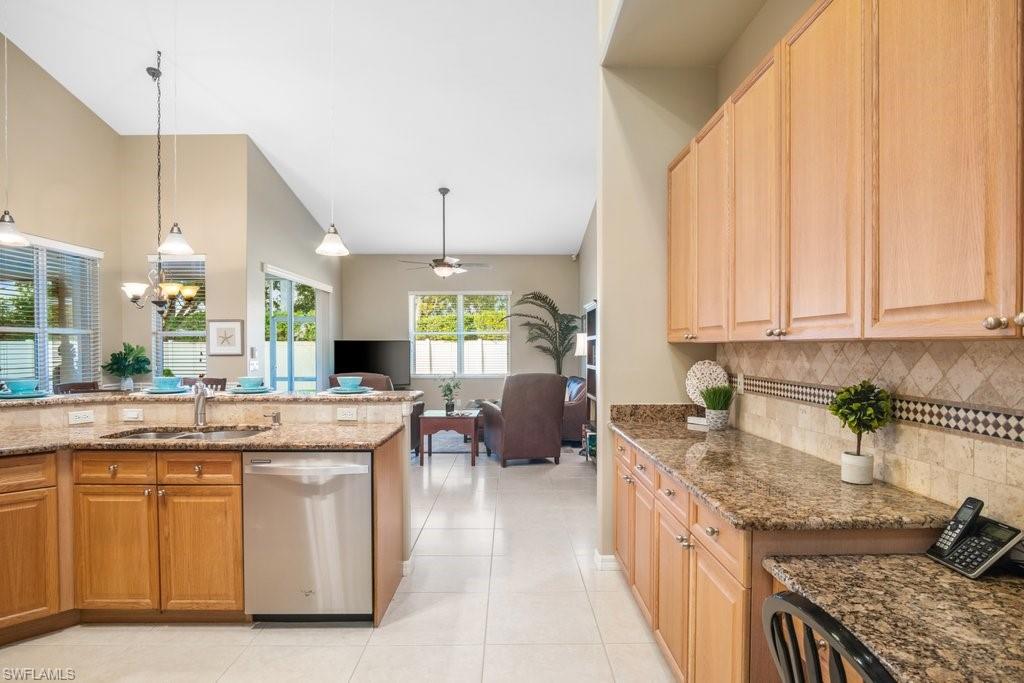 INDIGO LAKES - Residential