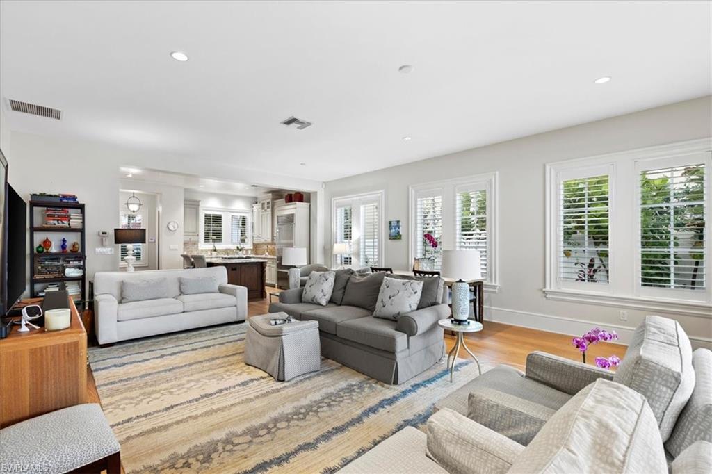 OLDE NAPLES - Residential