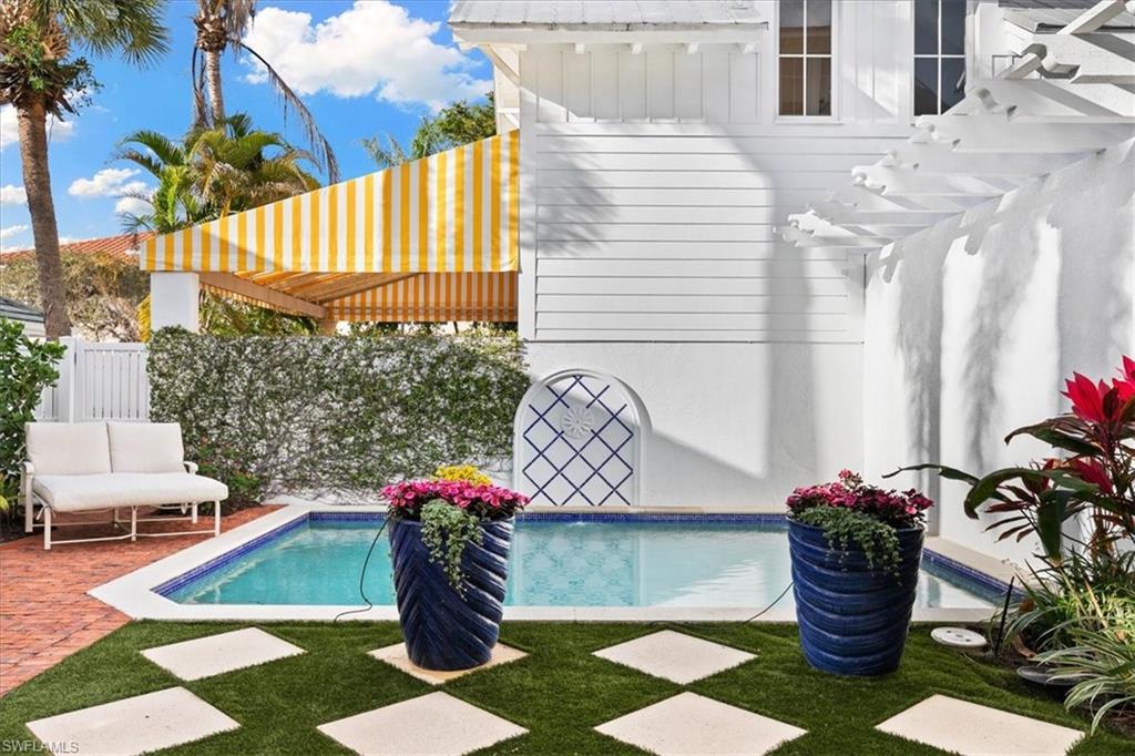 OLDE NAPLES - Residential