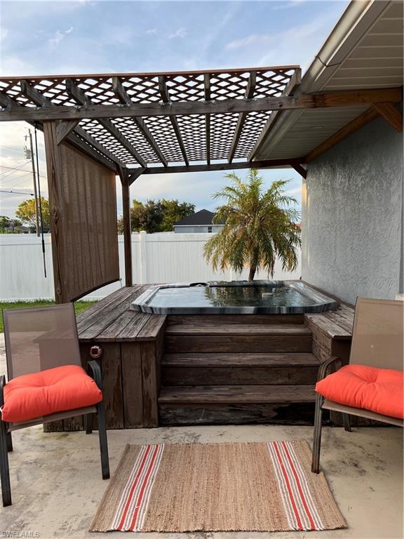 CAPE CORAL - Residential Lease