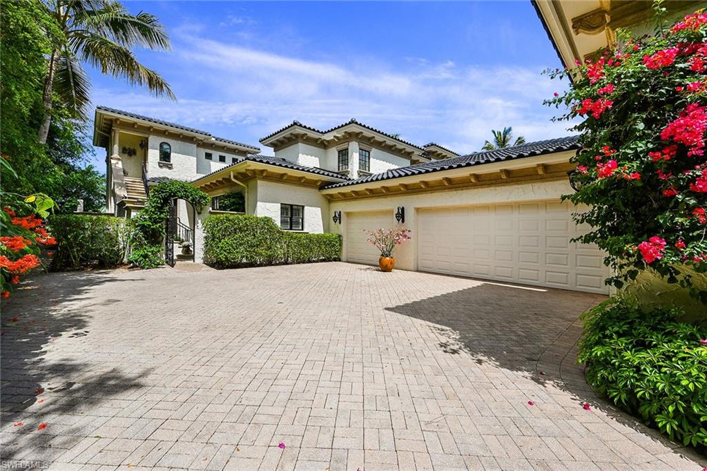 ESTATES AT BAY COLONY GOLF CLUB - Residential