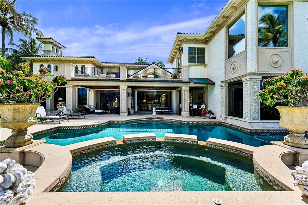 ESTATES AT BAY COLONY GOLF CLUB - Residential