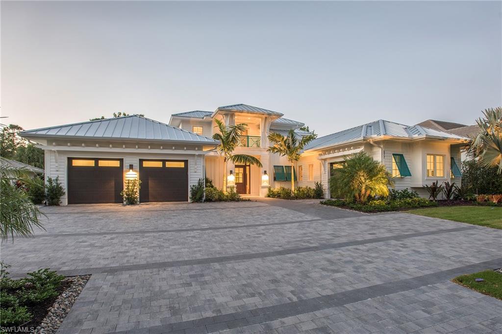 MOORINGS - Residential