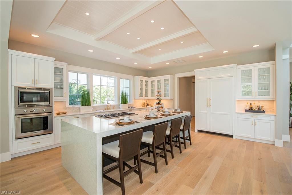 MOORINGS - Residential