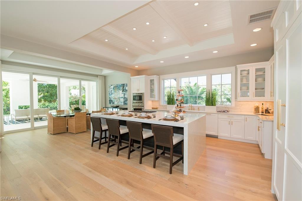 MOORINGS - Residential