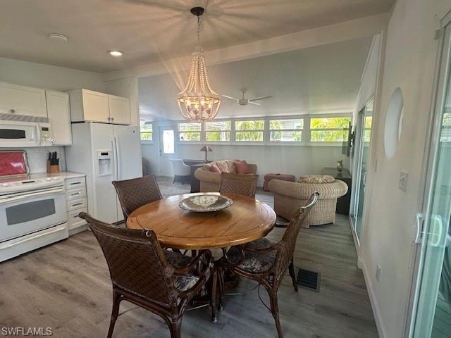 SILVER LAKES - Residential