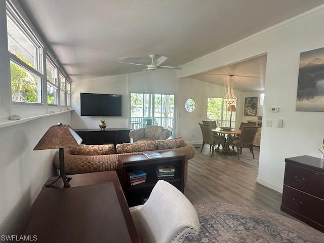 SILVER LAKES - Residential