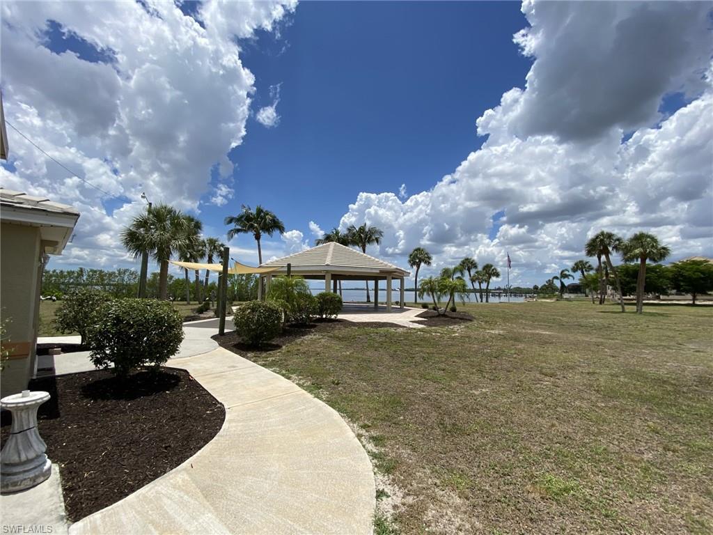 YACHT CLUB COLONY - Residential