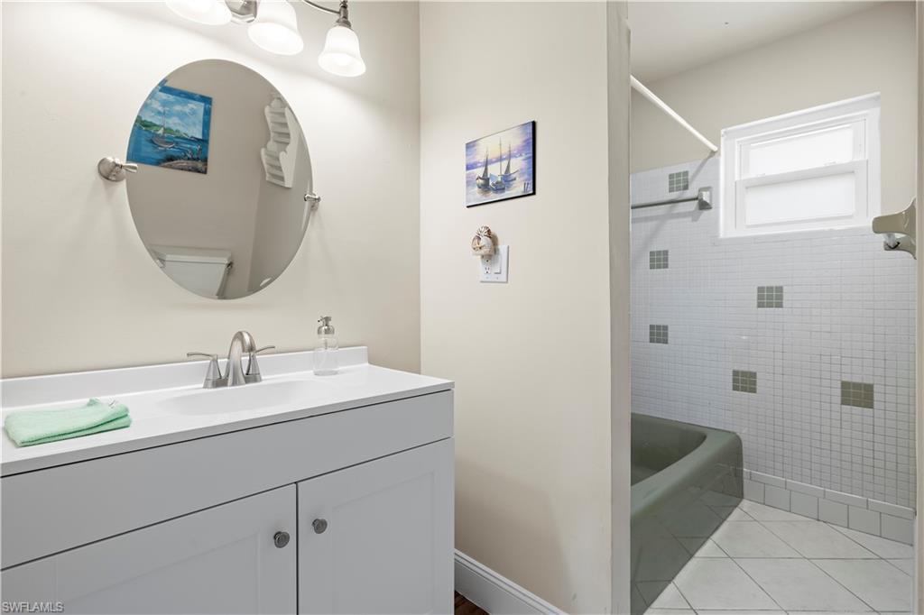 YACHT CLUB COLONY - Residential