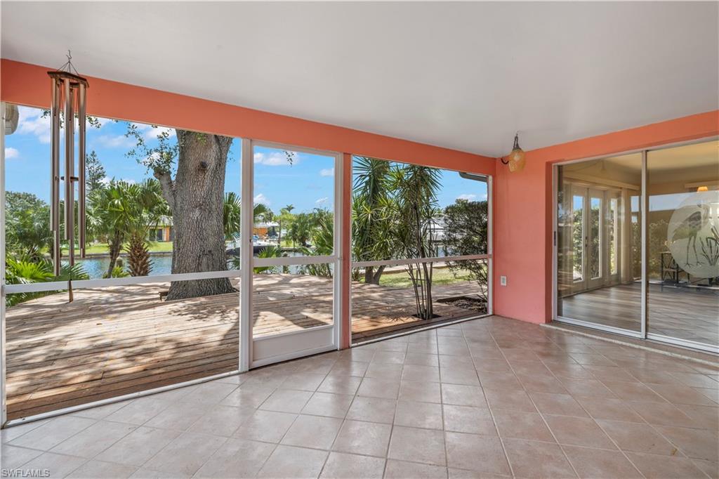 YACHT CLUB COLONY - Residential