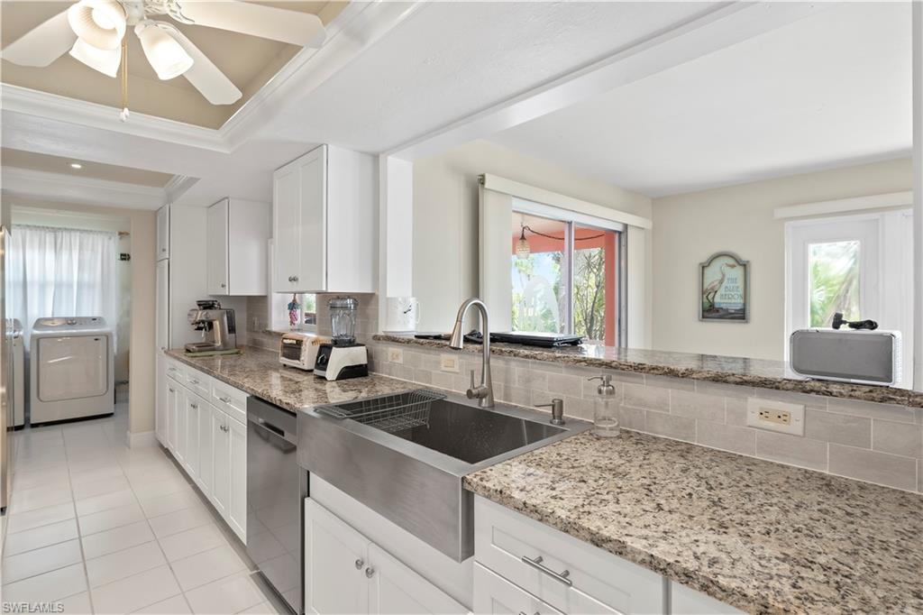 YACHT CLUB COLONY - Residential