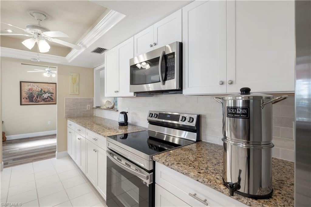 YACHT CLUB COLONY - Residential