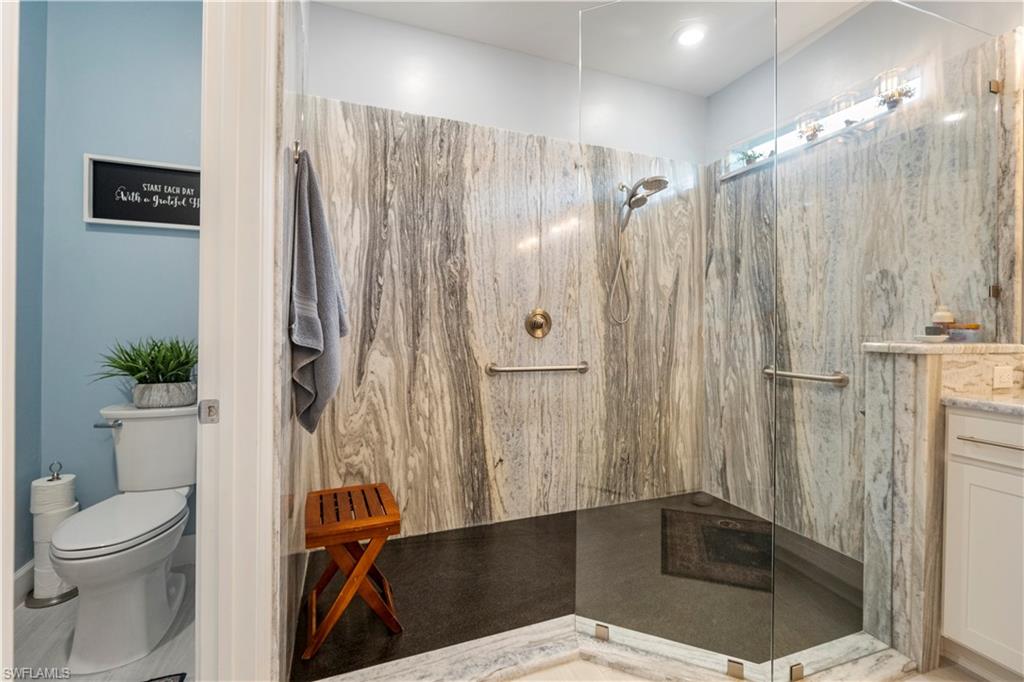 EDGEWATER SHORES - Residential