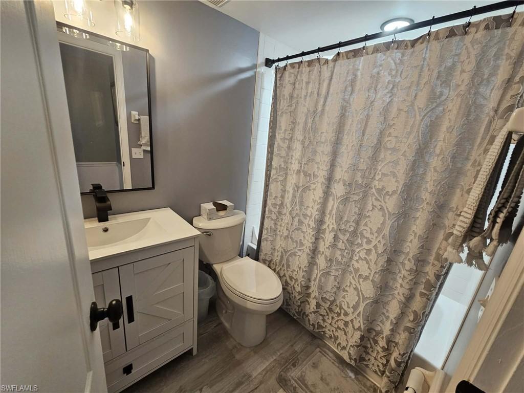 COUNTRY GLEN - Residential