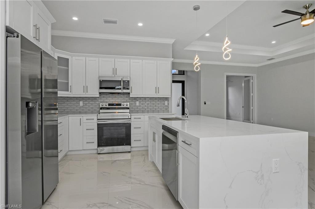 GOLDEN GATE ESTATES - Residential