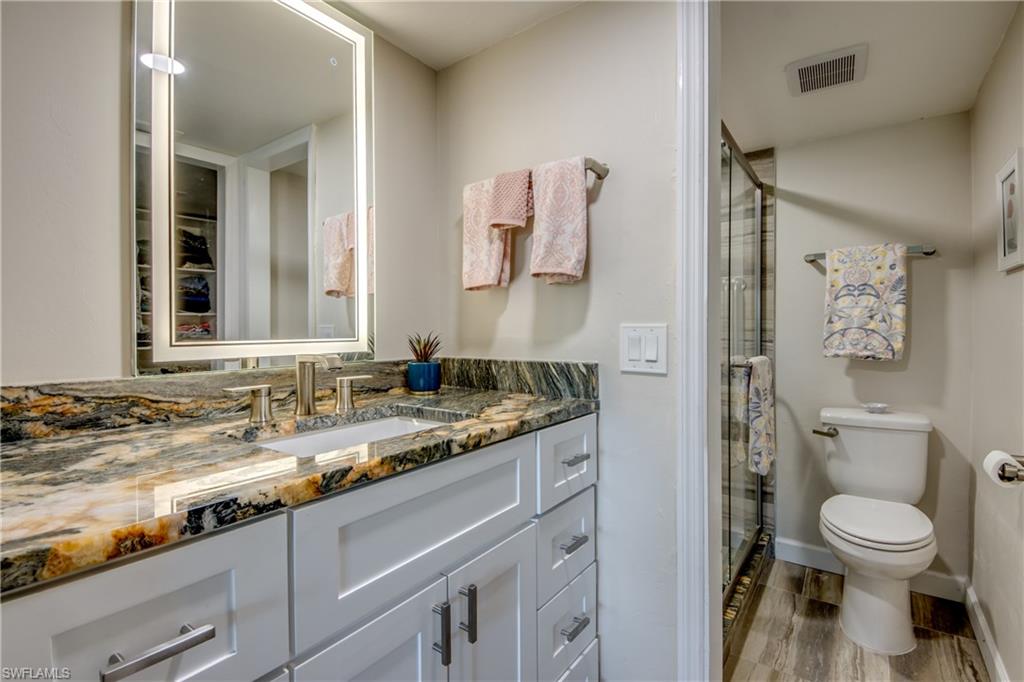 YACHTSMANS COVE - Residential