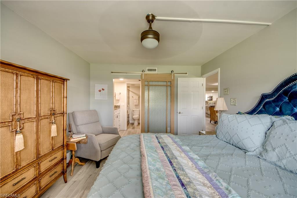 YACHTSMANS COVE - Residential