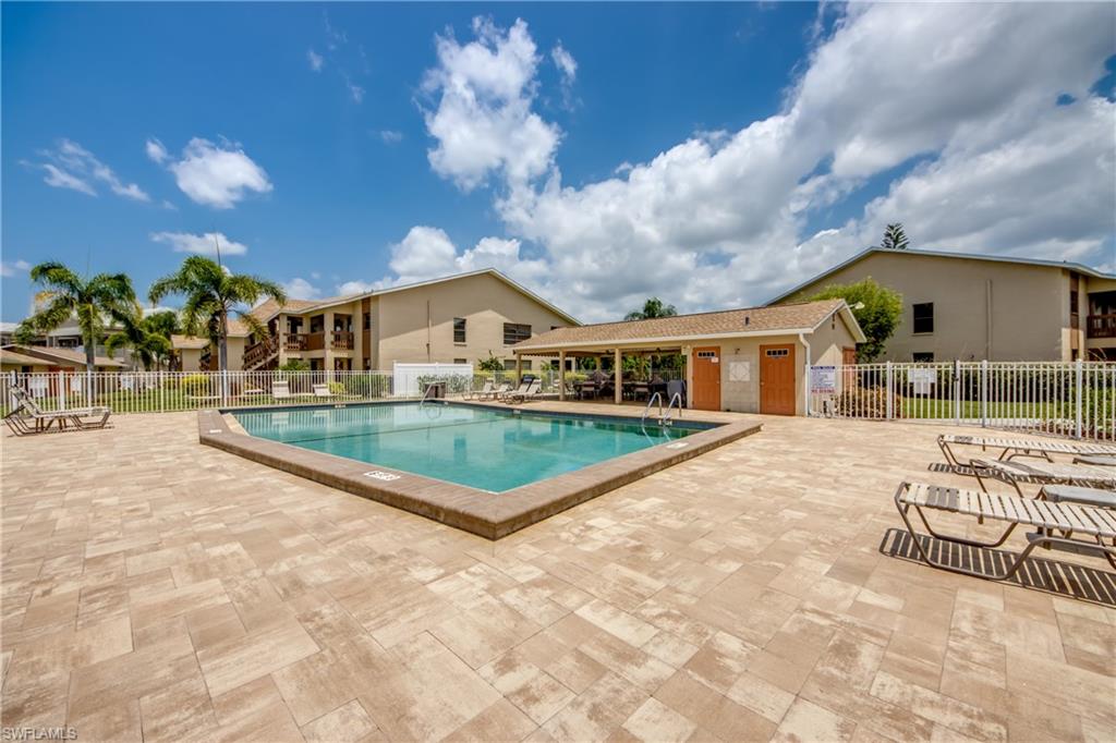 YACHTSMANS COVE - Residential