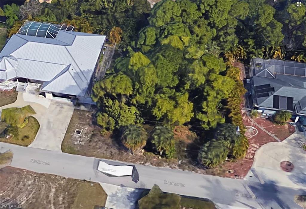 BONITA SPRINGS - Land