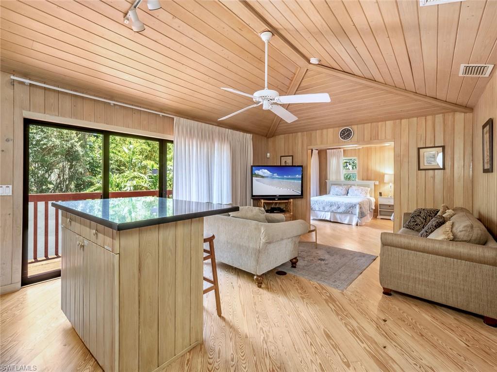 TICHENORS F H SILVER KING - Residential