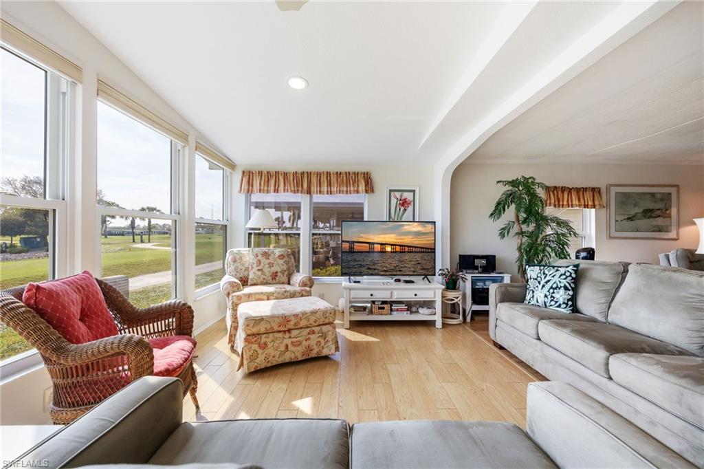 SIX LAKES COUNTRY CLUB - Residential