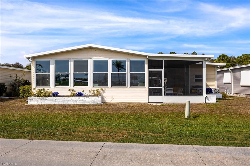 SIX LAKES COUNTRY CLUB - Residential