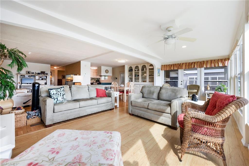 SIX LAKES COUNTRY CLUB - Residential