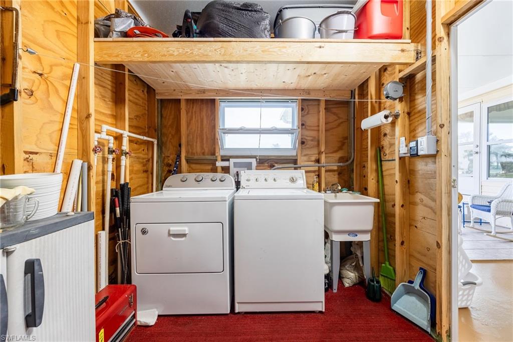 SIX LAKES COUNTRY CLUB - Residential