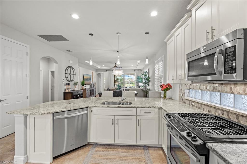 THE RESERVE AT ESTERO - Residential