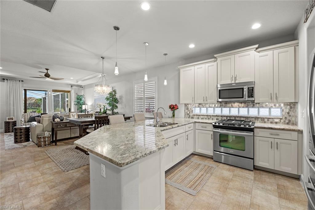 THE RESERVE AT ESTERO - Residential