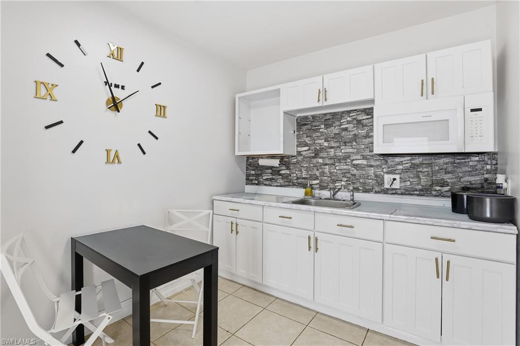 GOLDEN GATE CITY - Residential