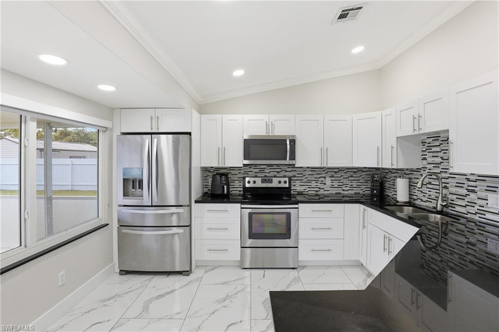 GOLDEN GATE CITY - Residential