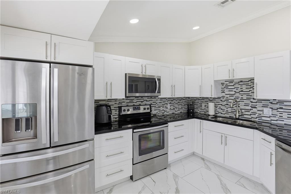 GOLDEN GATE CITY - Residential