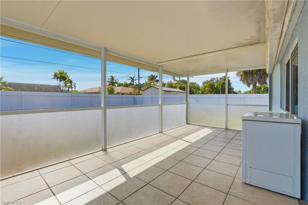 GOLDEN GATE CITY - Residential