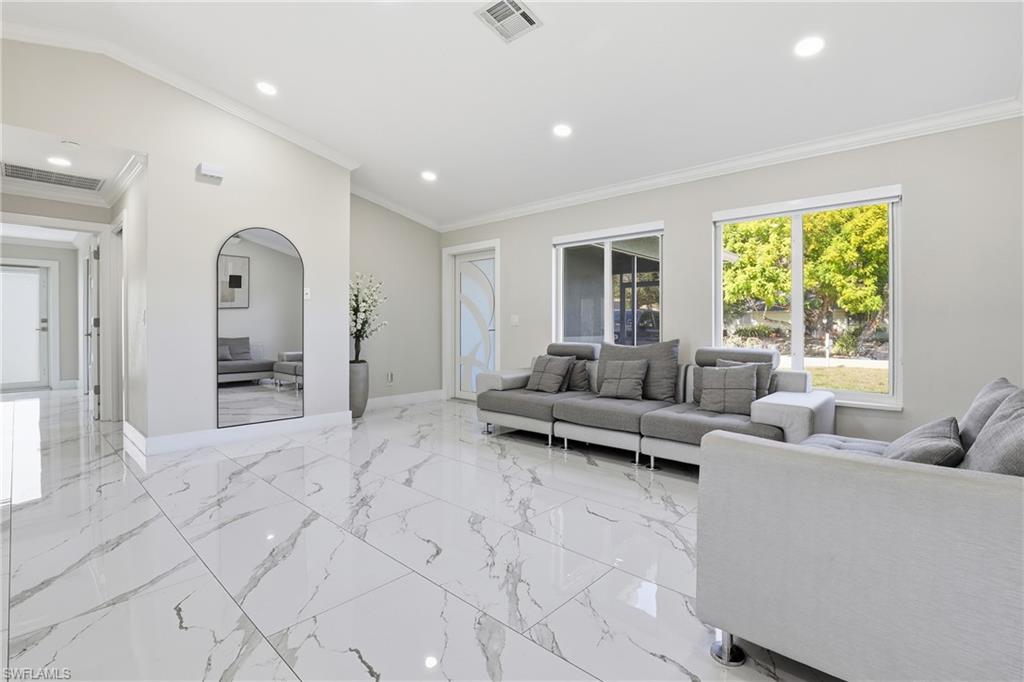 GOLDEN GATE CITY - Residential