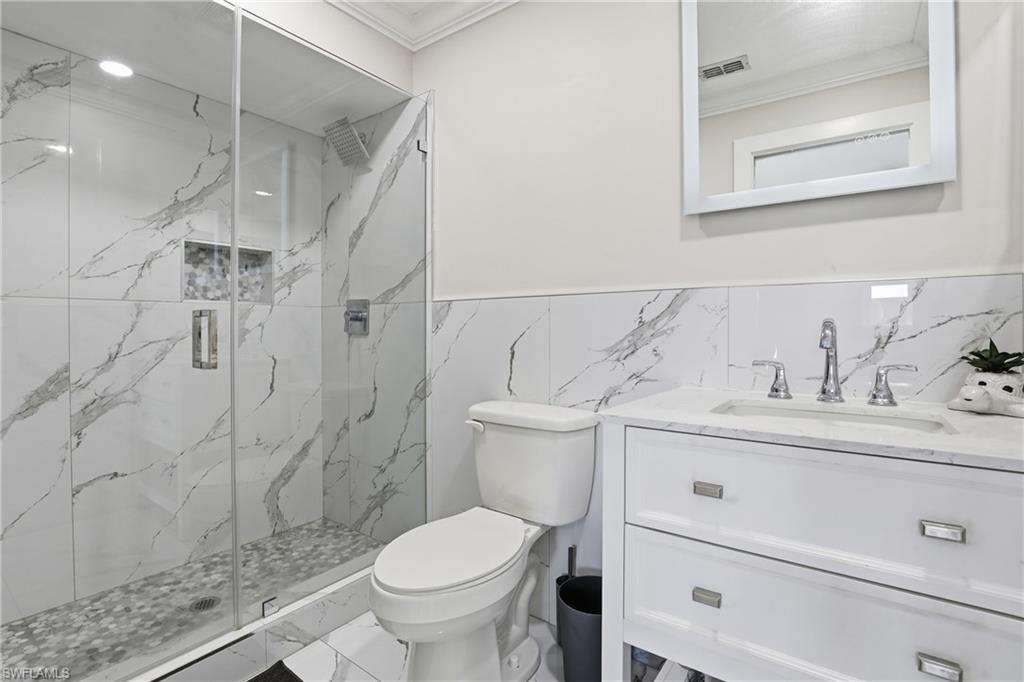 GOLDEN GATE CITY - Residential