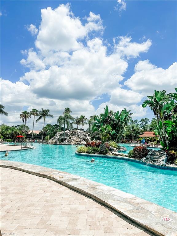 MAGNOLIA FALLS - Residential