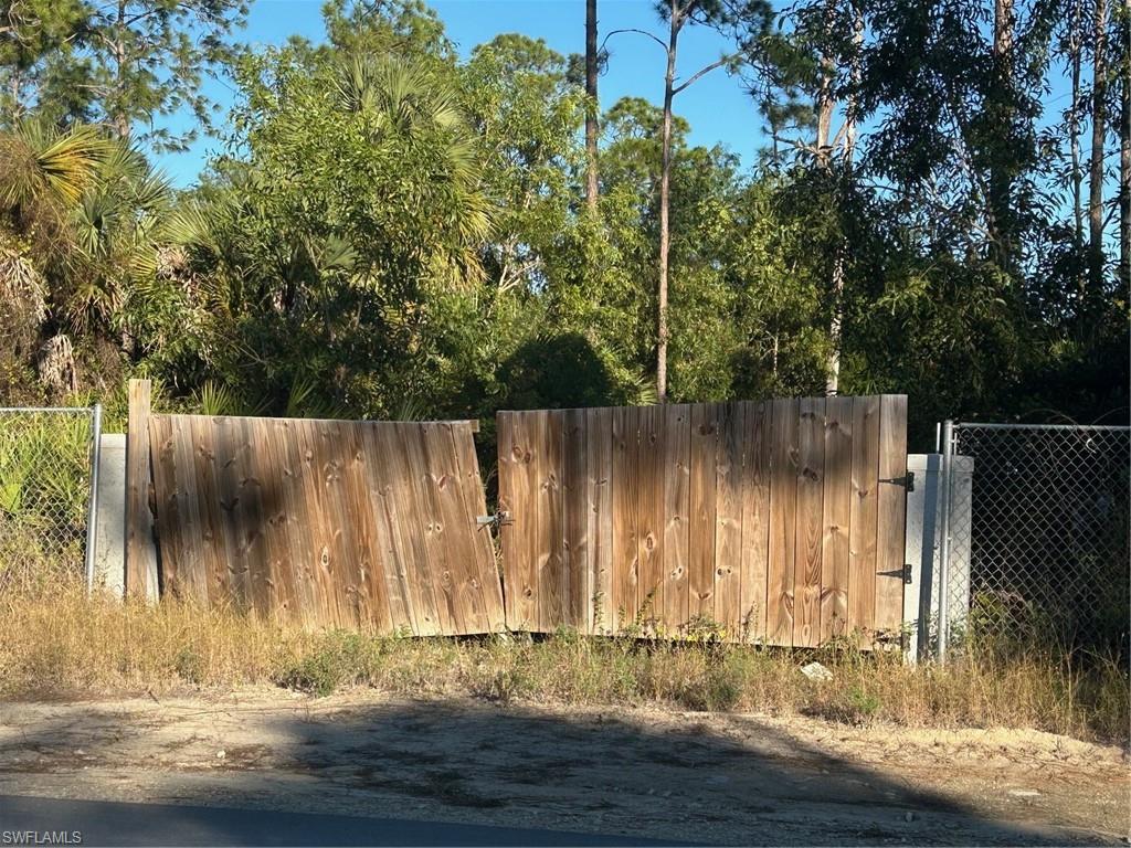 ACREAGE HEADER - Land