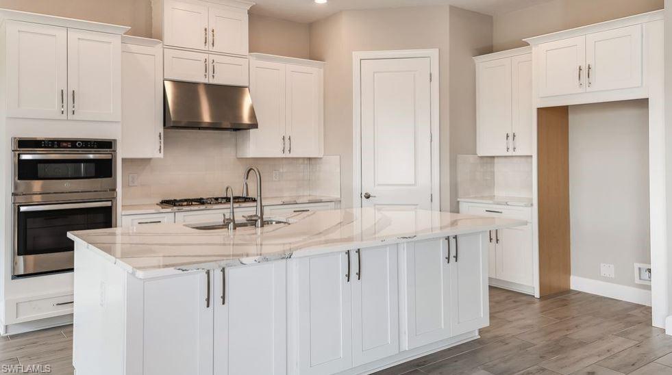 ESPLANADE LAKE CLUB - Residential